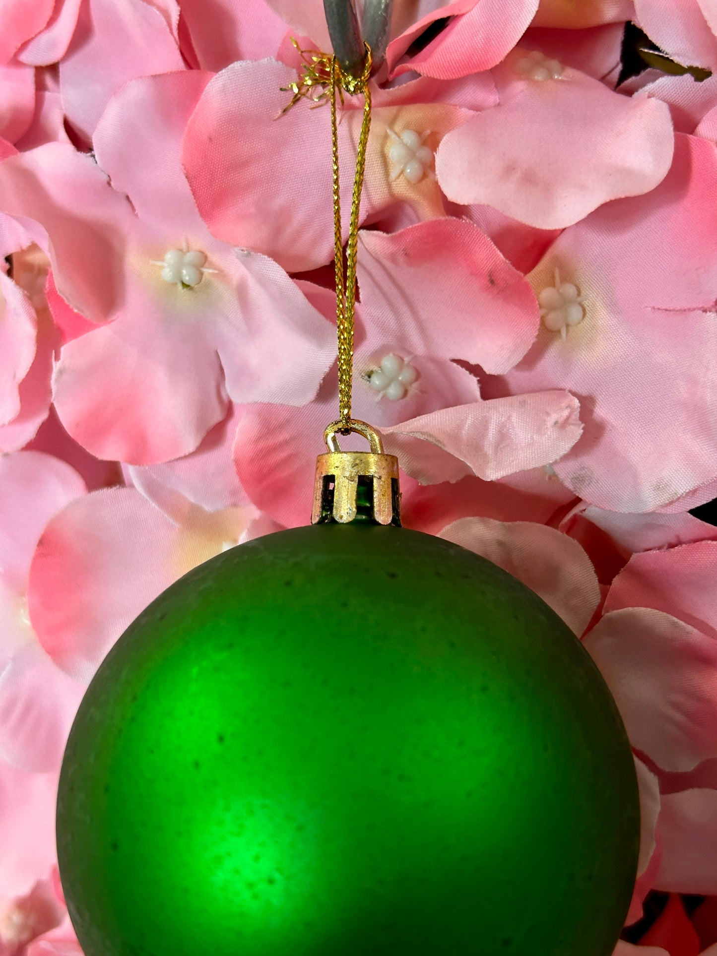 2.75 Inch Green 8 Piece Ornament Set