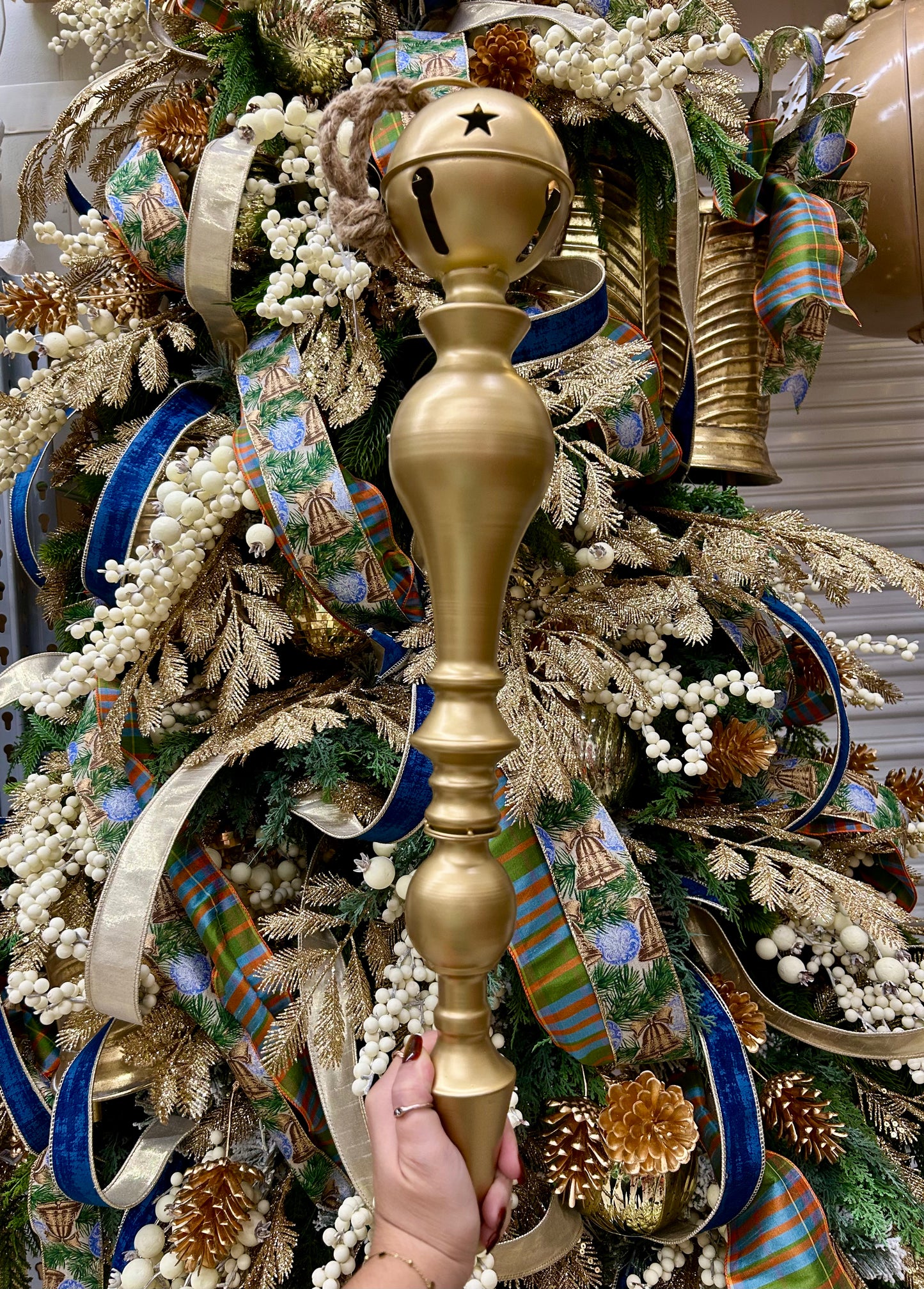 23 Inch Metal Gold And White Bell Top Finial Ornament Two Styles