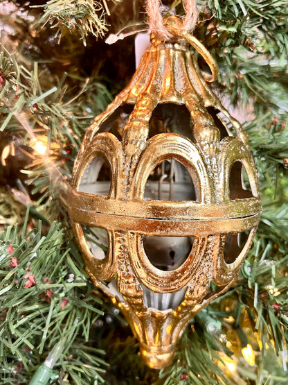 8 Inch Metal Filigree Gold Finial Ornament