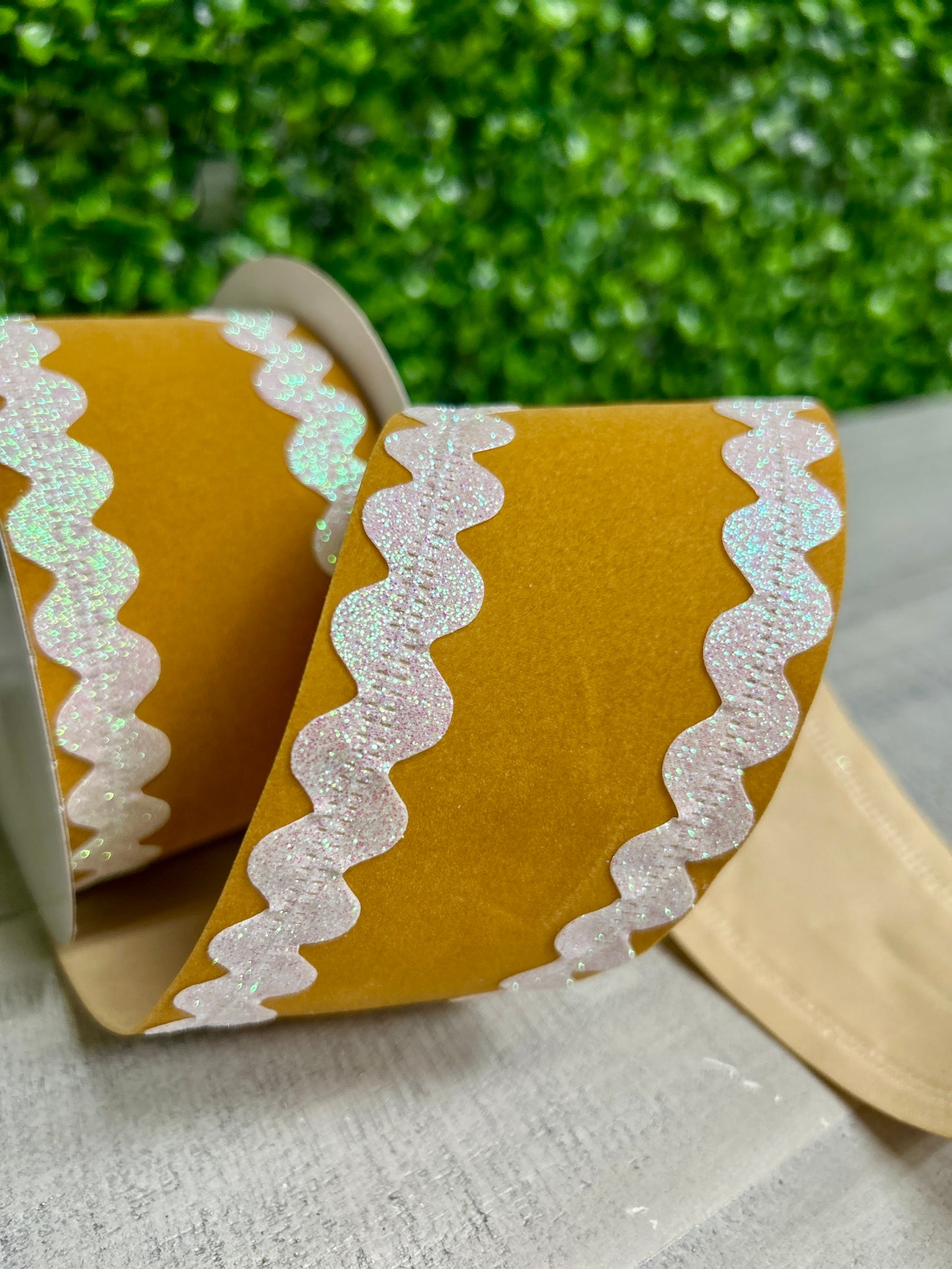 2.5 Inch By 10 Yard Tan Velvet With Iridescent Ric Rac Edge Ribbon