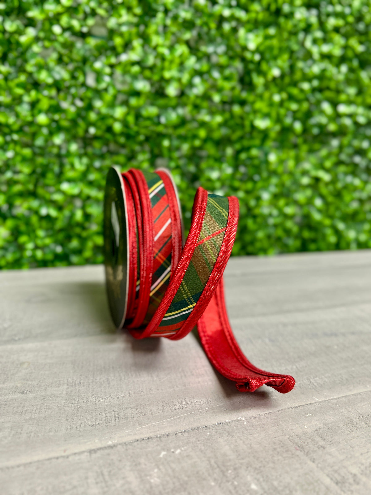John Mark 1 Inch By 10 Yard Metallic Red Traditions Plaid Fused Backing Ribbon