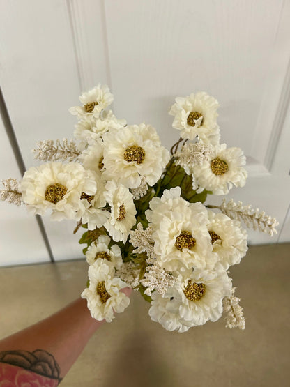 19 Inch Cream Mini Daisy And Astilbe Bush