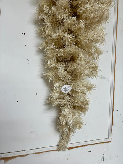 30 Inch Ivory Pine Teardrop