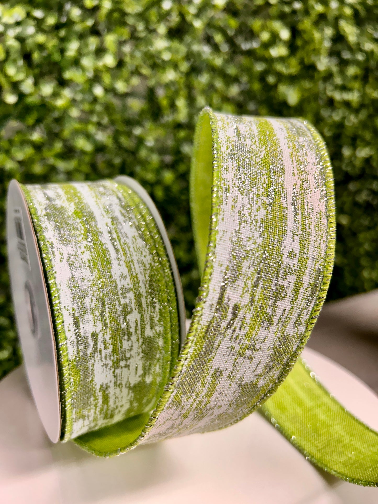 1.5 Inch By 10 Yard Lime And Silver Glitter Metallic Streaks Ribbon