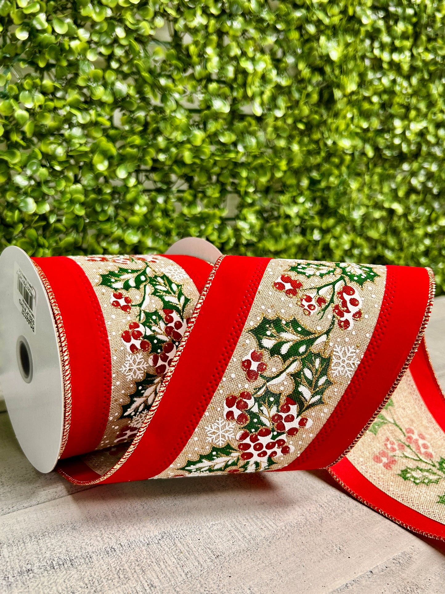 4 Inch By 10 Yard Holly Leaves And Berries Velvet Ribbon