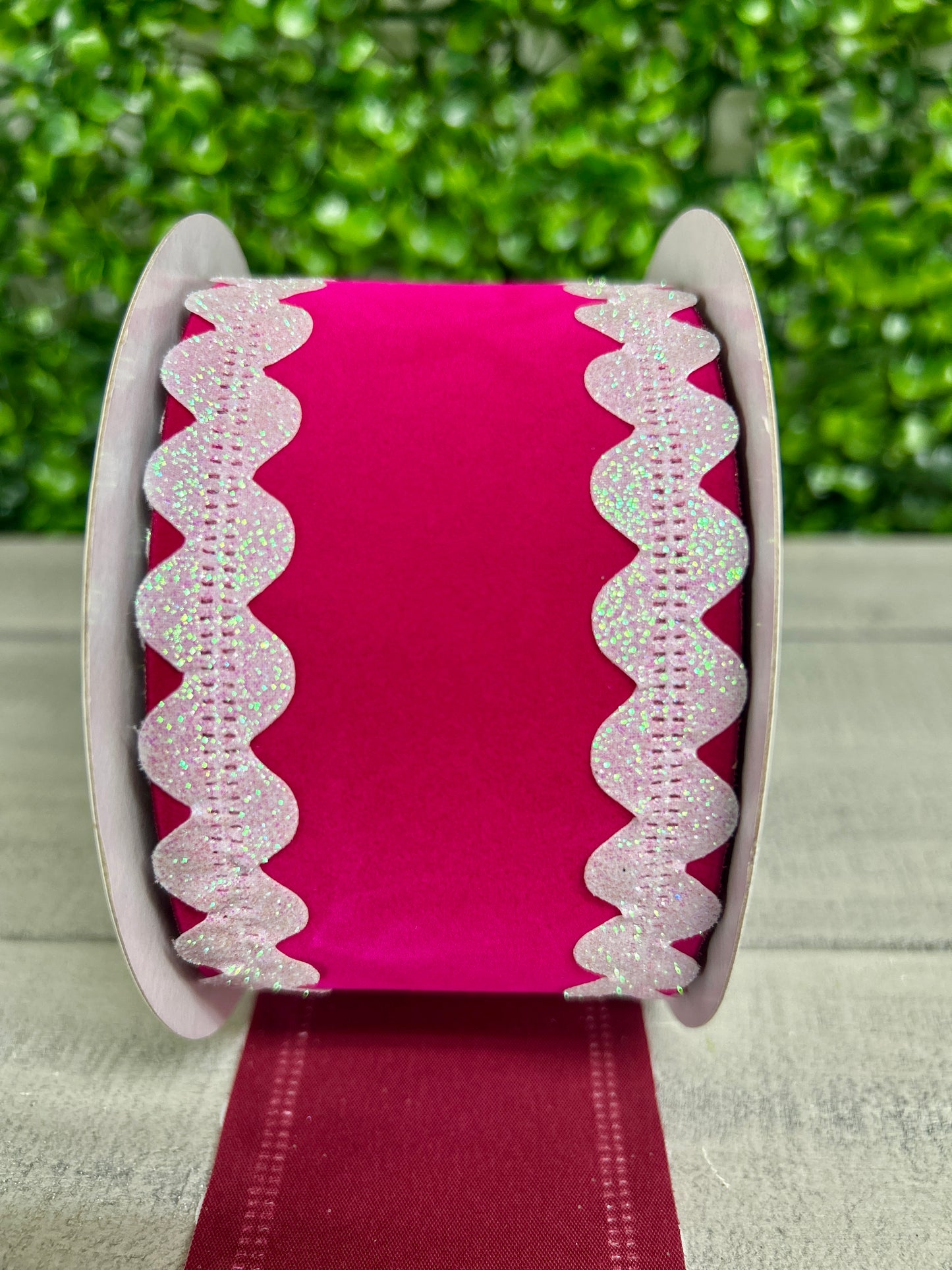 2.5 Inch By 10 Yard Fuchsia Velvet With White Iridescent Ric Rac Edge Ribbon