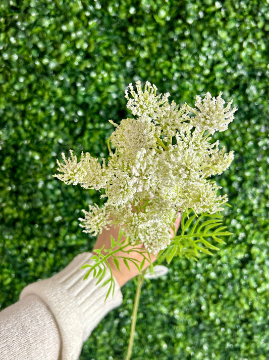 32 Inch White Queen Anne's Lace Spray