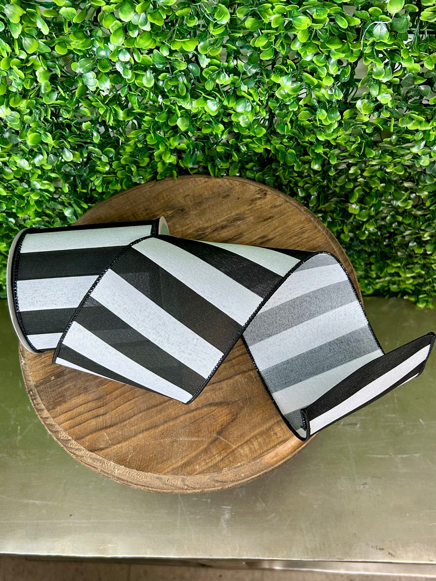 4 Inch By 10 Yard Black And White Wide Stripe Ribbon