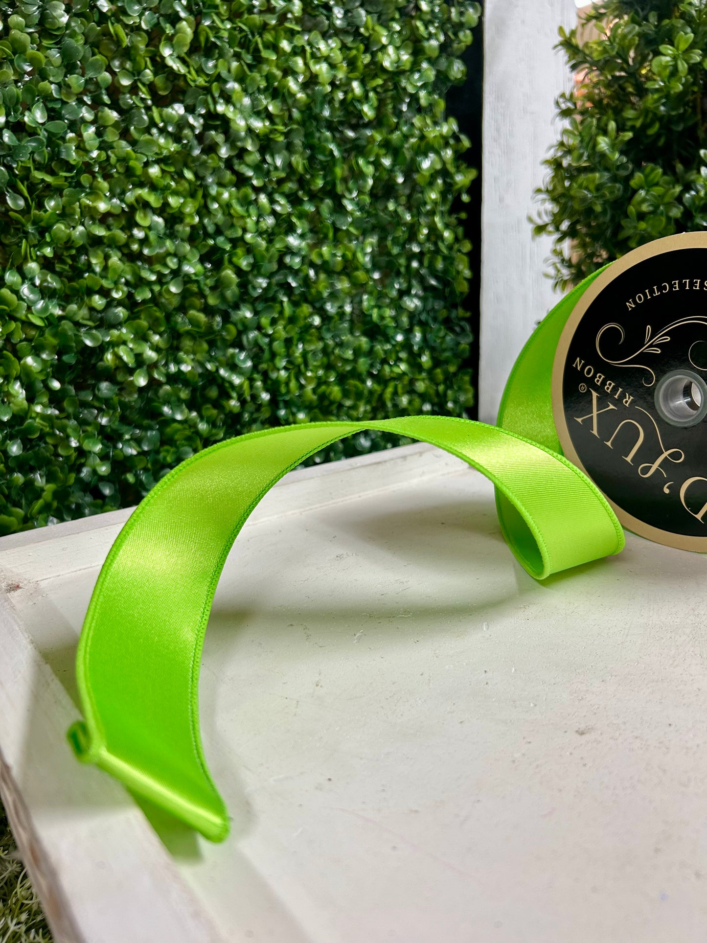 1.5 Inch By 10 Yard Apple Green Satin Fused Ribbon