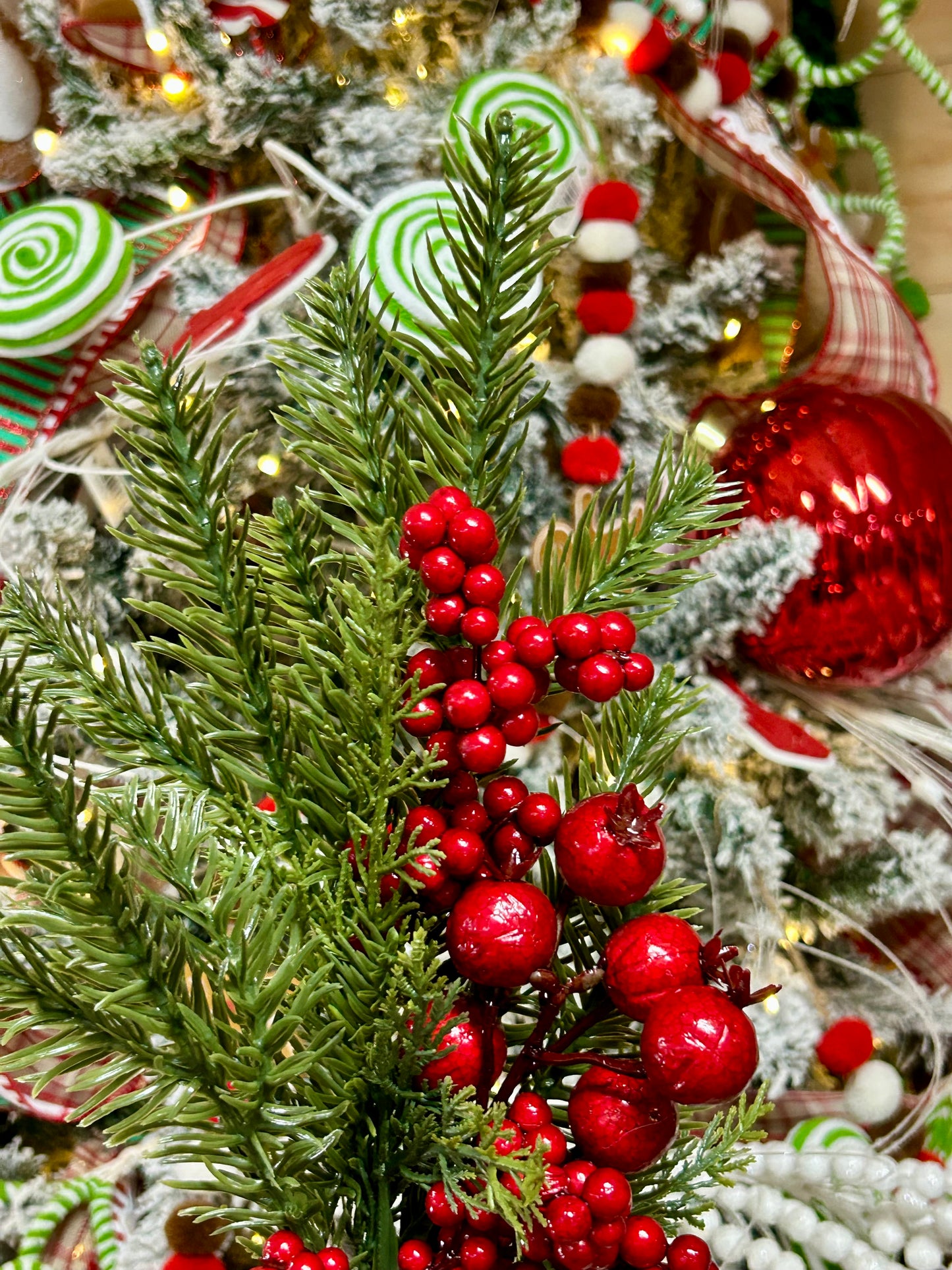 18 Inch Red Berry Pinecone And Cedar Spray