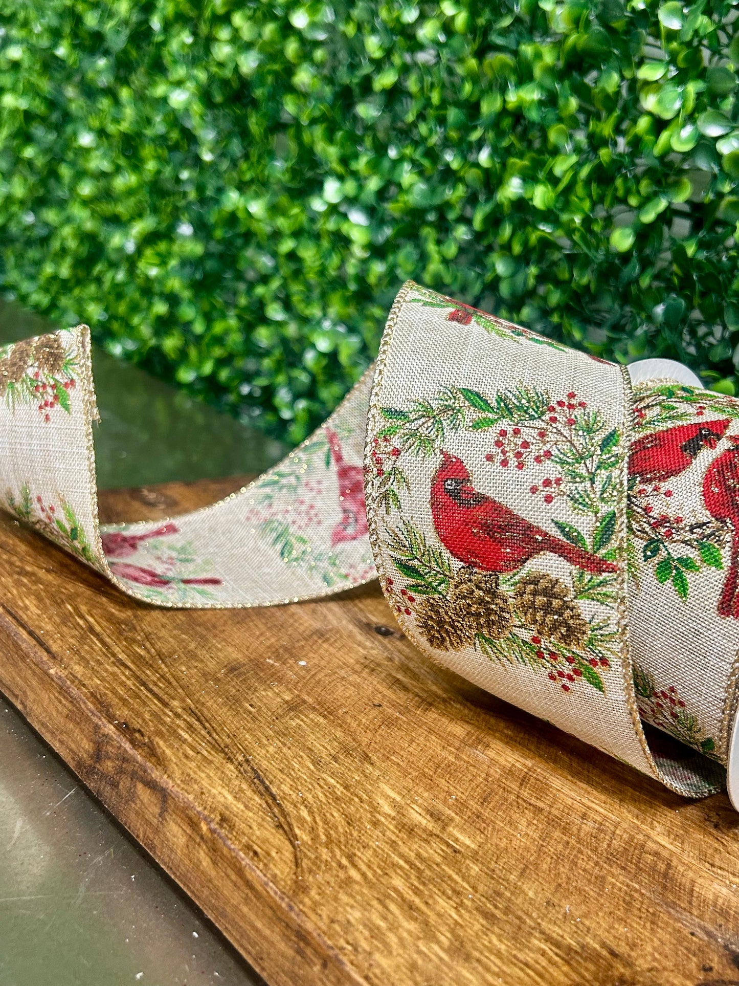 2.5 Inch By 10 Yard Cardinals In A Wreath Ribbon
