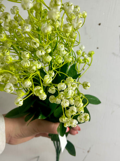 20 Inch Cream And Green Gypso Bush