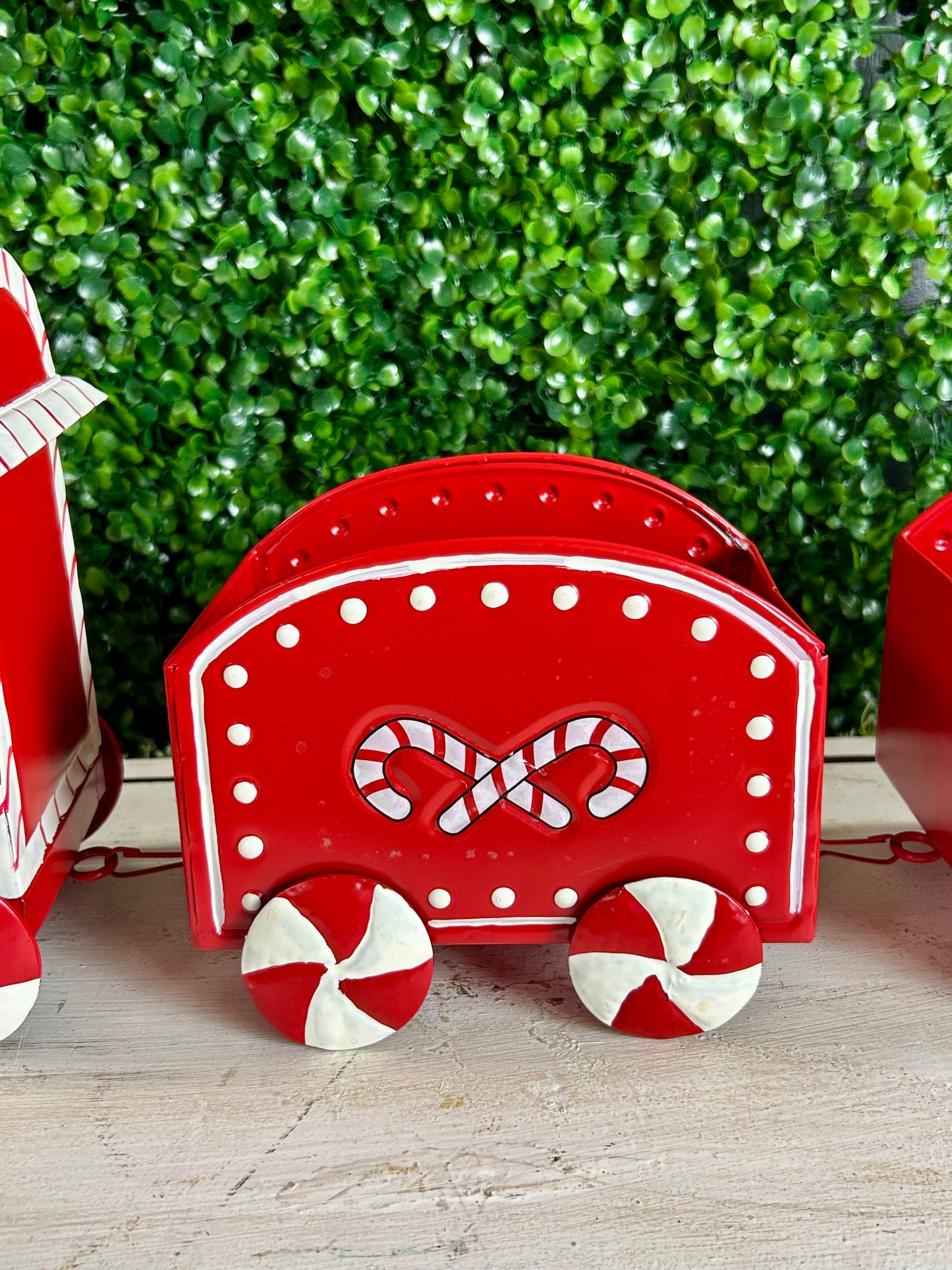 26.1 Inch Metal Holiday Candy Design Train