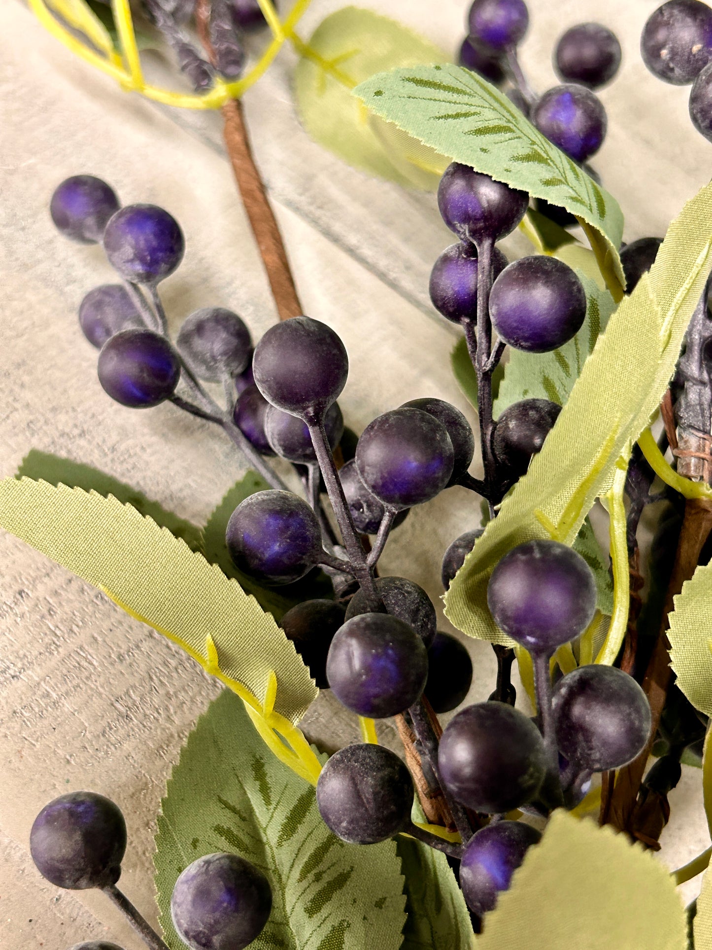 25 Inch Blueberry Spray