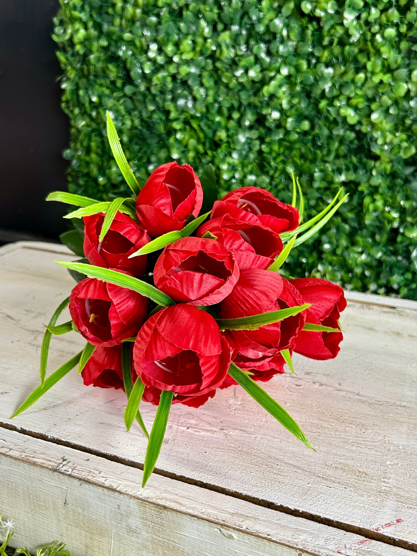 19 Inch Red Tulip Bush