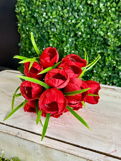 19 Inch Red Tulip Bush