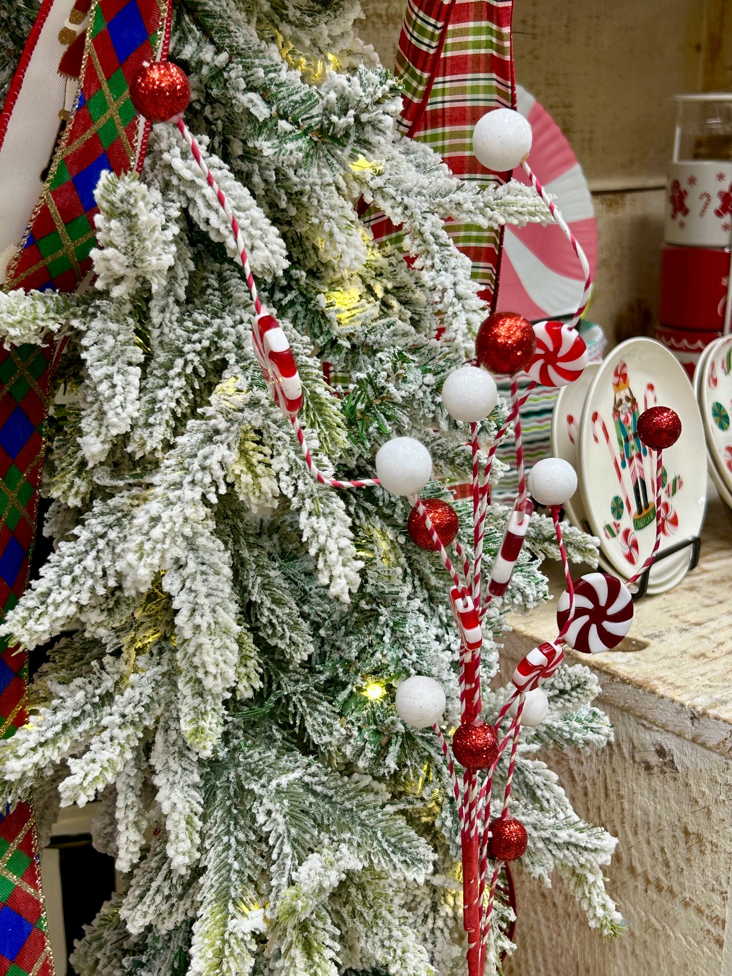 29 Inch Red And White Curly Peppermint Spray