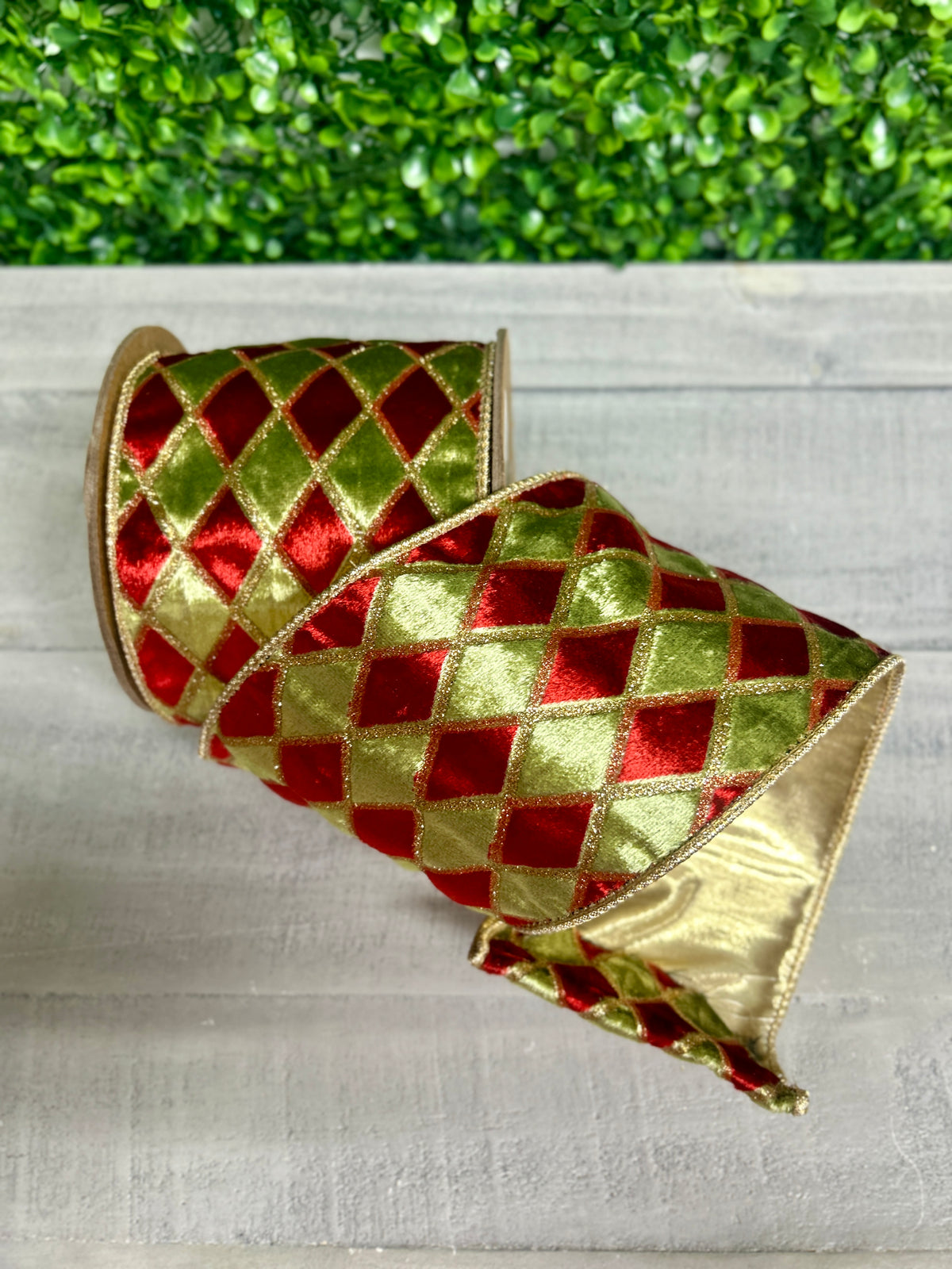 4 Inch By 5 Yard Green Red Gold Glitter Diamond Velvet Ribbon