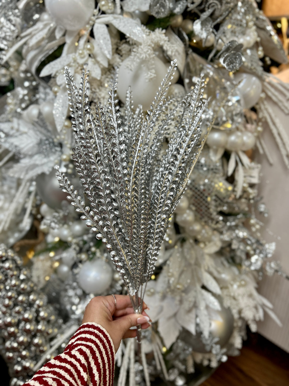 21 Inch Silver Fern Bush