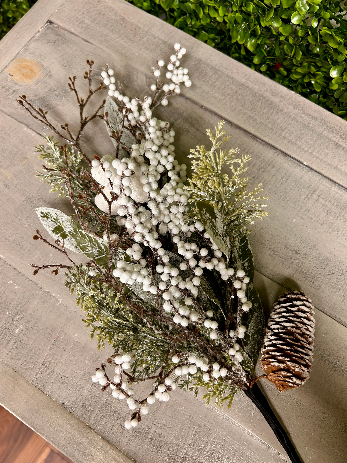 18 Inch White Snow Ice Berry Pick