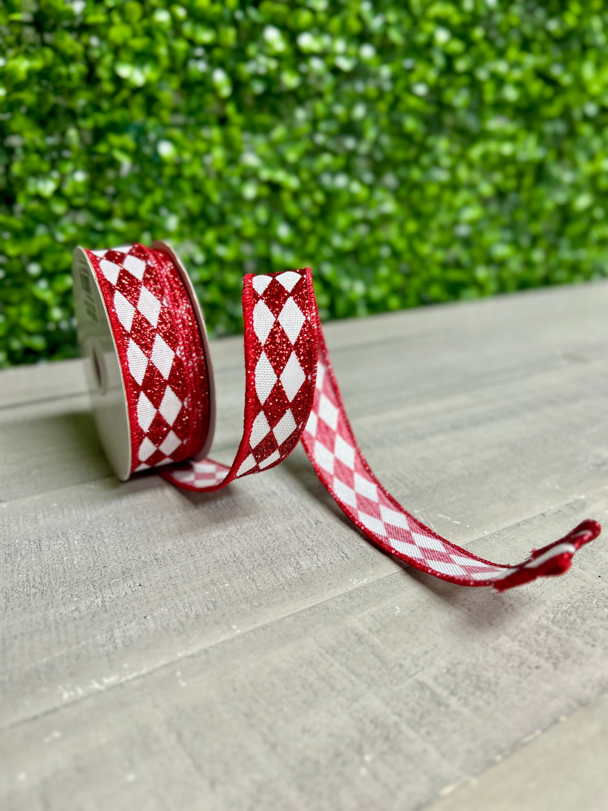 7/8 Inch By 10 Yard Red And White Glitter Harlequin Ribbon