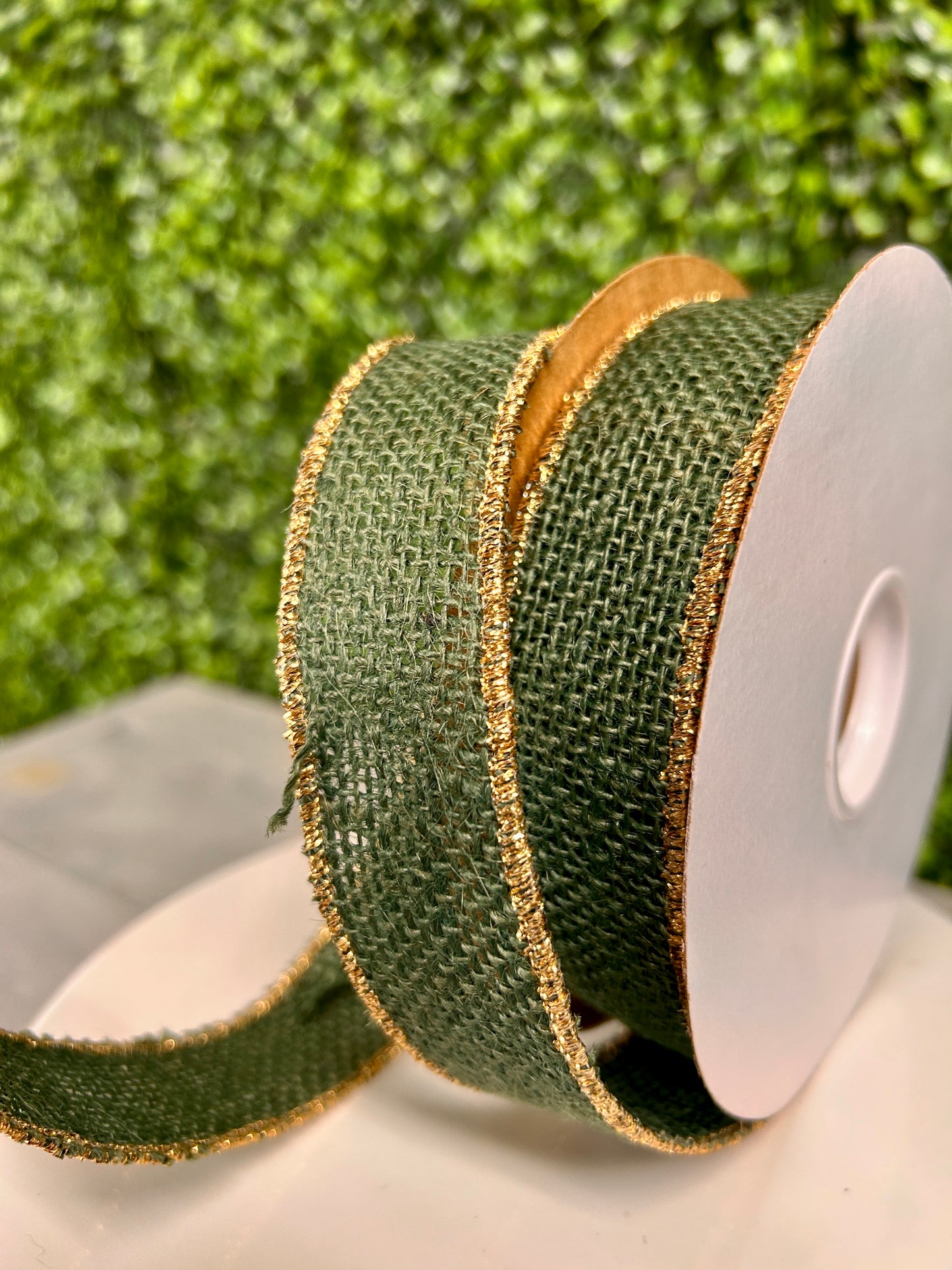 1 3/8 Inch By 10 Yard Hunter Green Burlap With Gold Edge Ribbon