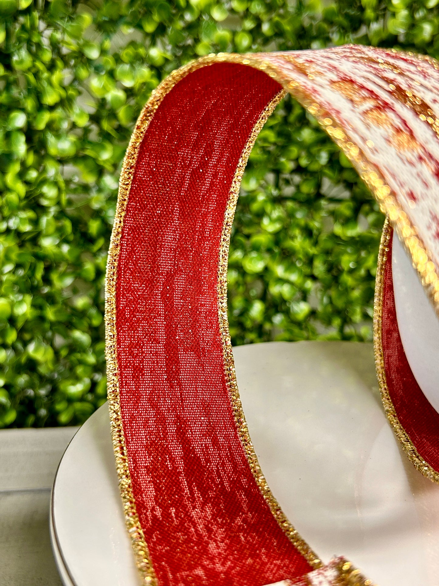1.5 Inch By 10 Yard Cranberry Cream And Gold Glitter Metallic Streaks Ribbon