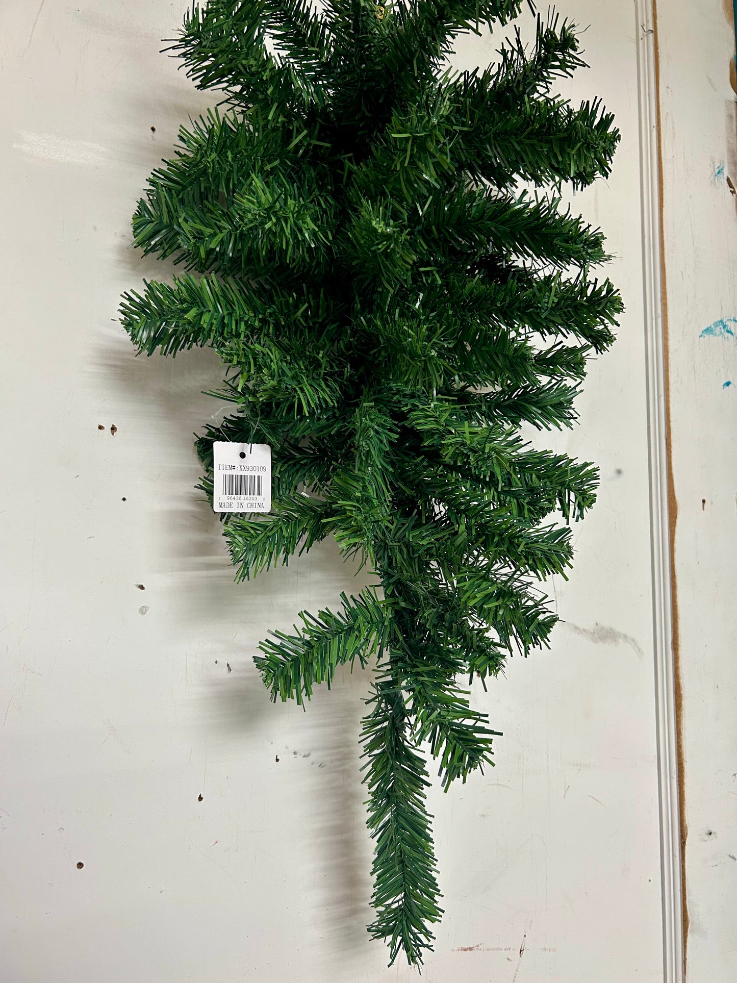 24 Inch Evergreen Teardrop