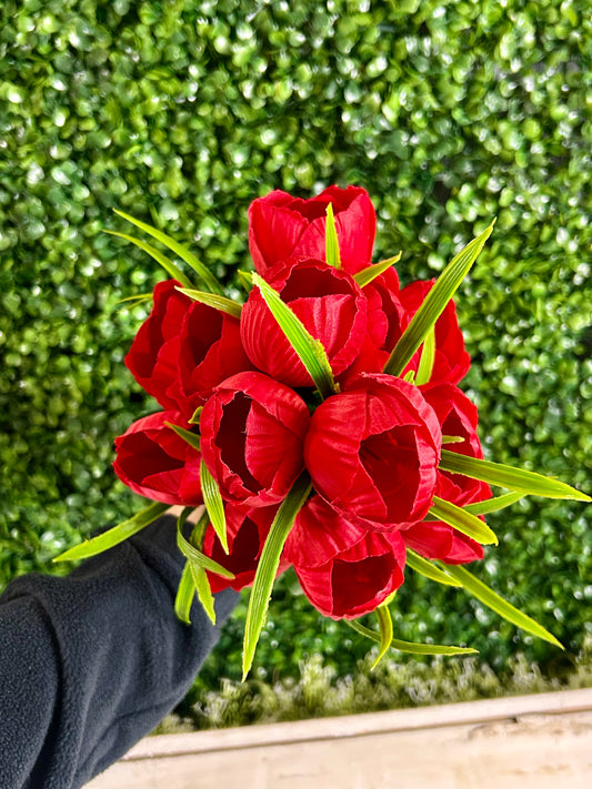 19 Inch Red Tulip Bush