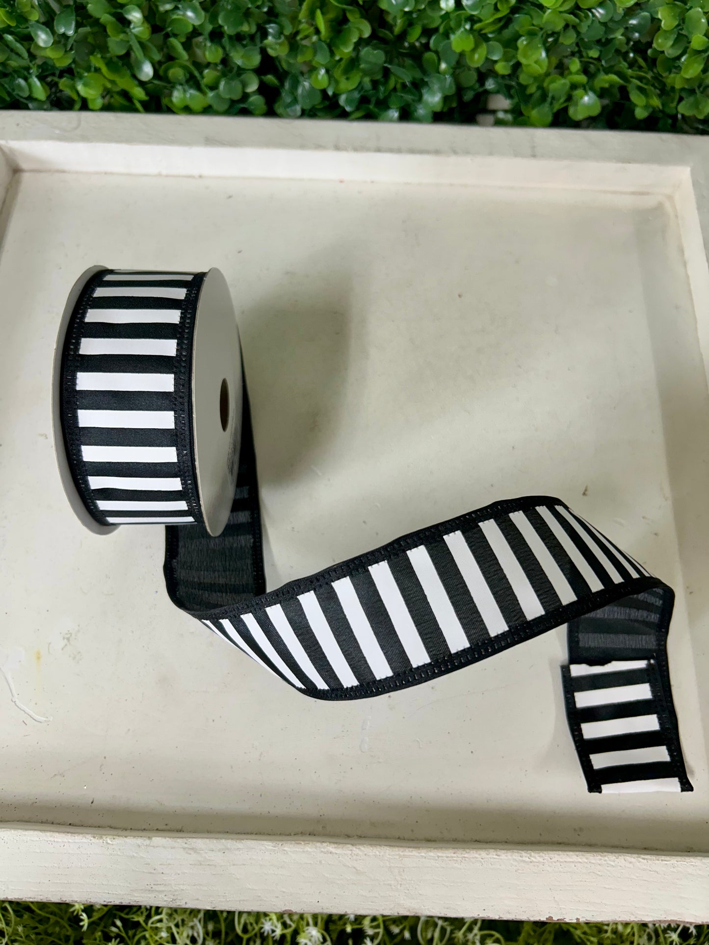 1.5 Inch By 10 Yard Black And White Stripe Ribbon