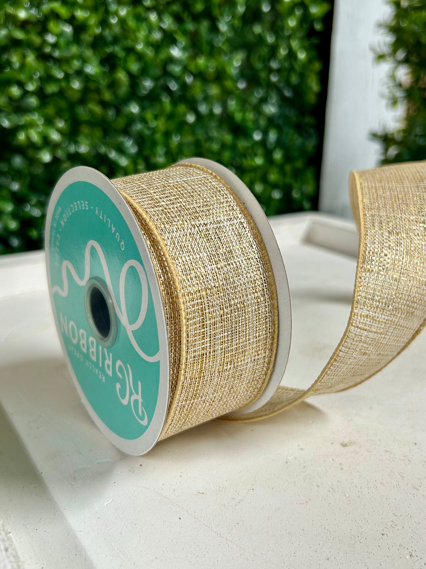 1.5 Inch By 10 Yard Cream And Gold Metallic Royal Burlap Ribbon