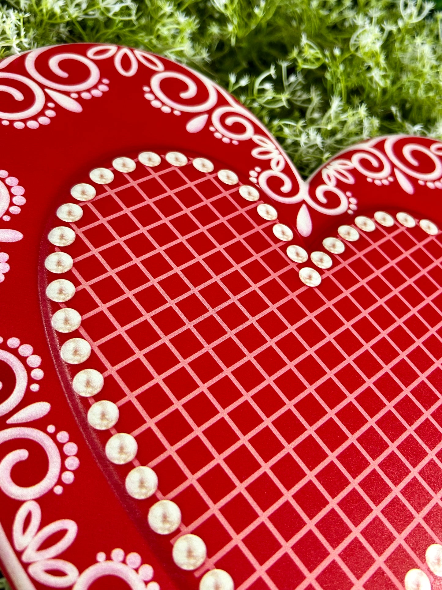 12 Inch Red And White Lace Heart With Pearls Sign