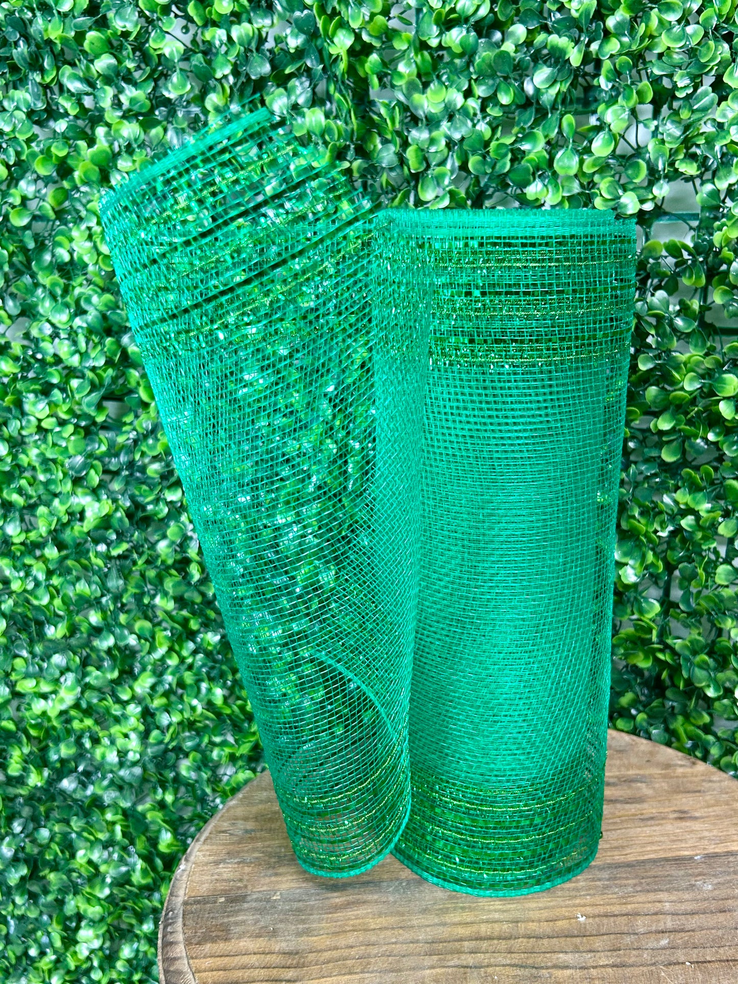 10.25 Inch By 10 Yard Emerald Green Tinsel And Foil Wide Border Mesh