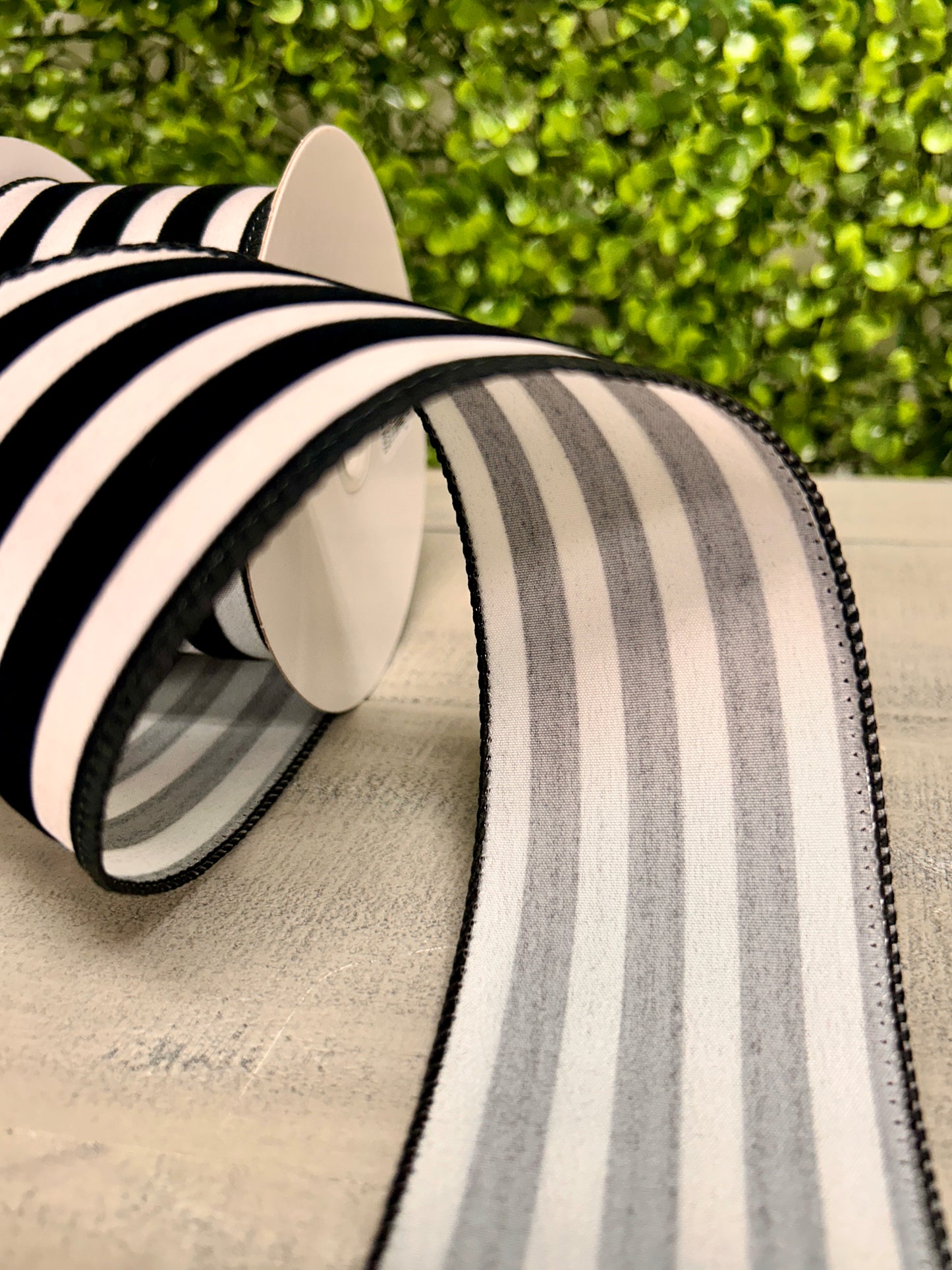 2.5 Inch By 10 Yard Black And White Flocked Cabana Stripes Ribbon