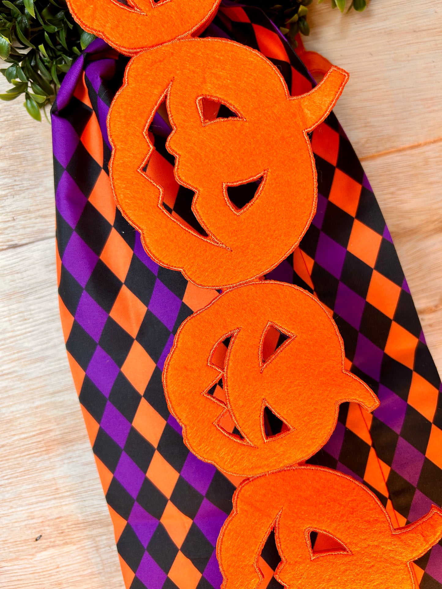 4 Inch By 5 Yards Orange Jack-O-Lantern Felt Embroidered Garland