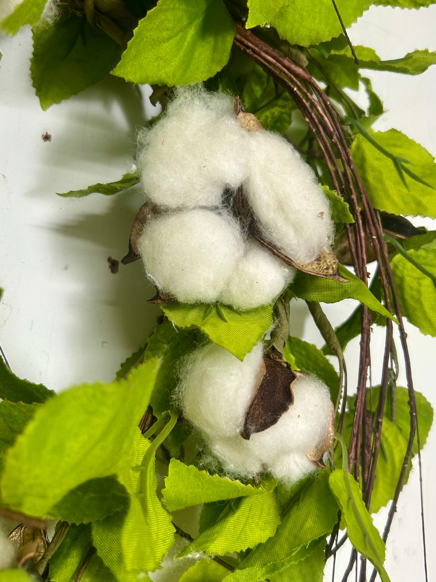14 Inch By 12 Inch Cotton And Birch Leaf Small Wreath