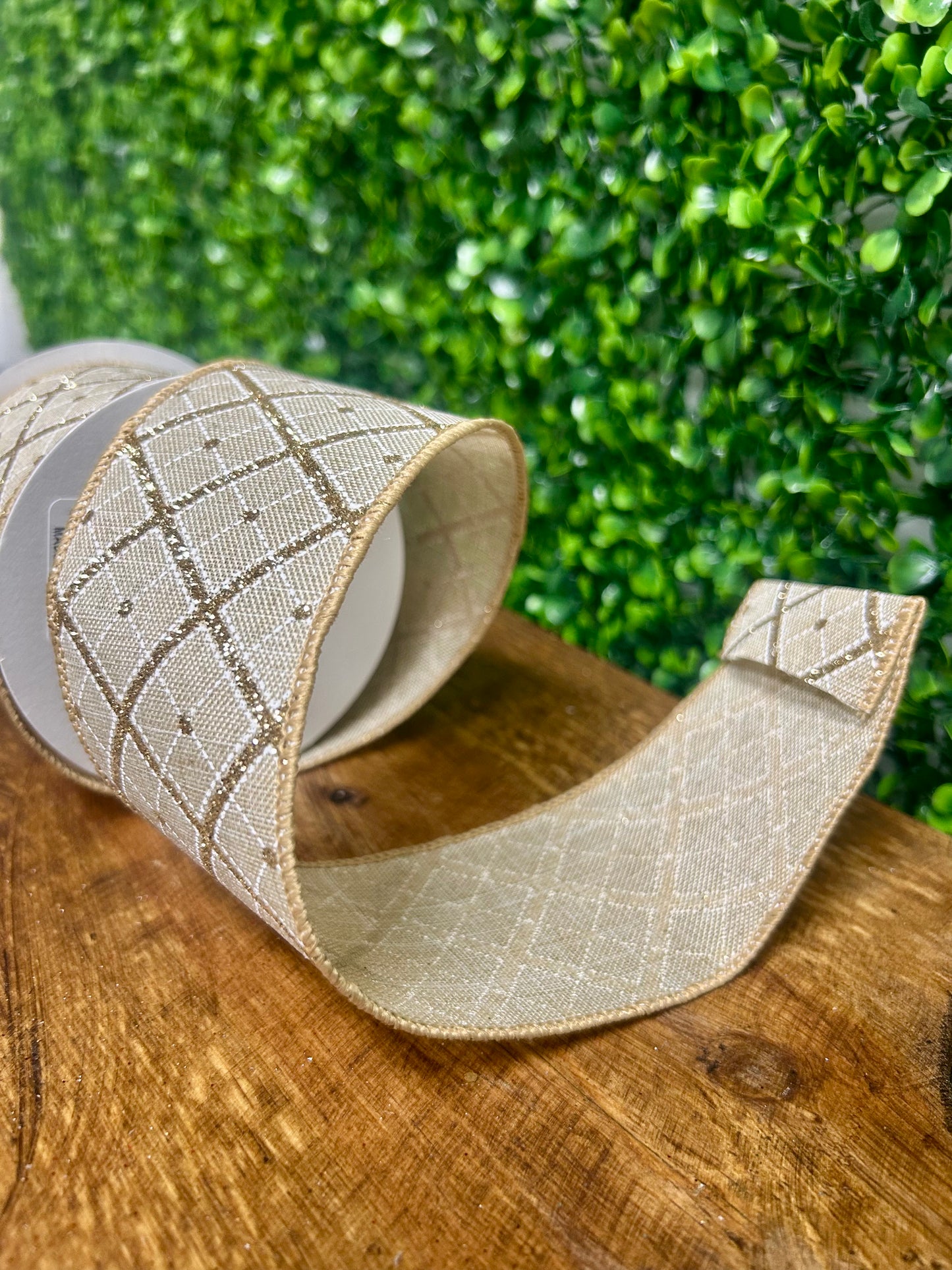 2.5 Inch By 10 Yard Champagne And Gold Glitter Diagonal Plaid With Natural Edge Ribbon