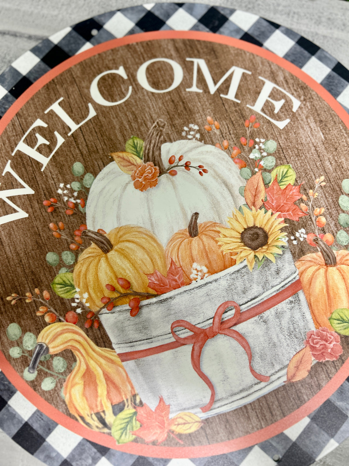Welcome Pumpkin Bucket Metal Round Sign