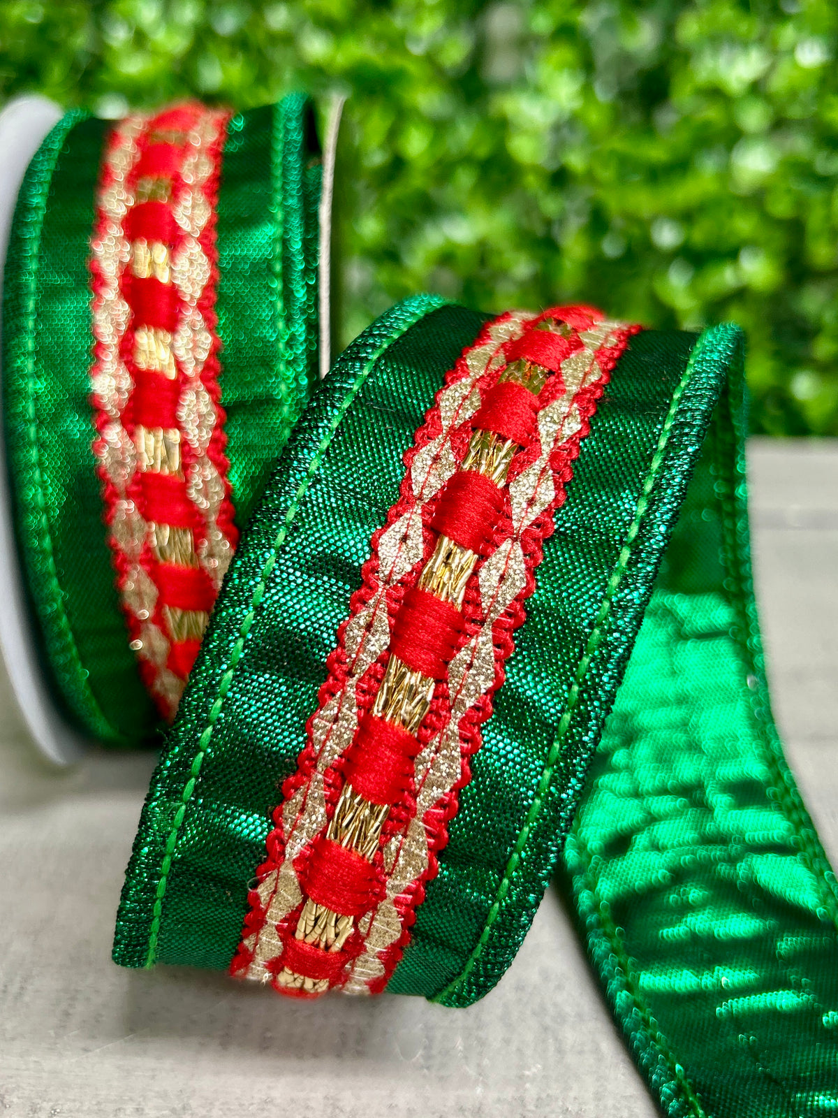 John Mark 1.5 Inch By 5 Yard Red And Green Trim Metallic Dupioni Ribbon