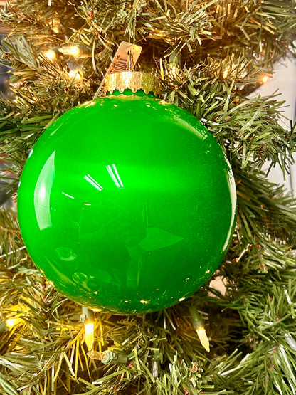 6 Inch Emerald Green Lacquer Ornament Ball