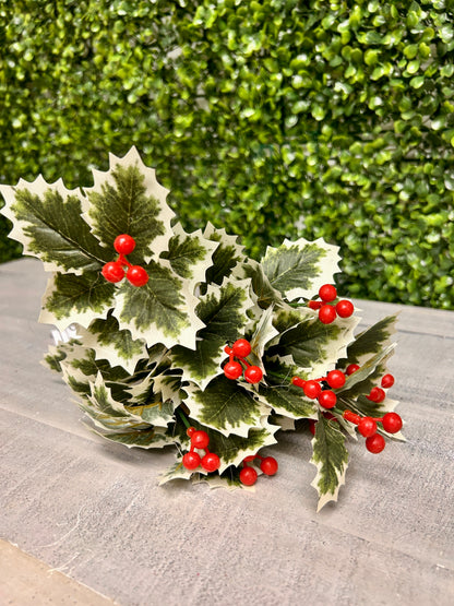 15.75 Inch Green Holly Bush
