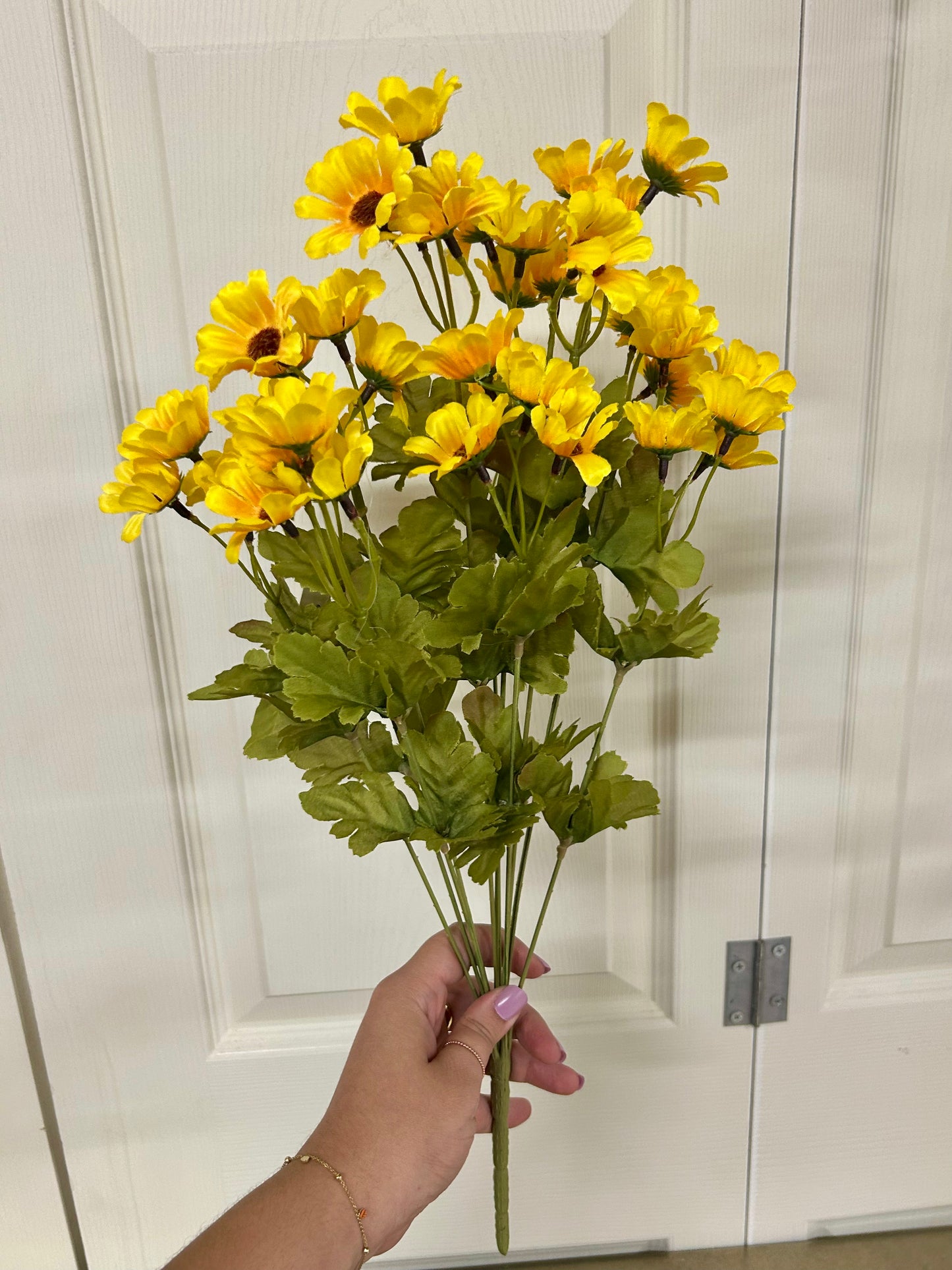19.5 Inch Yellow Wild Daisy Bush