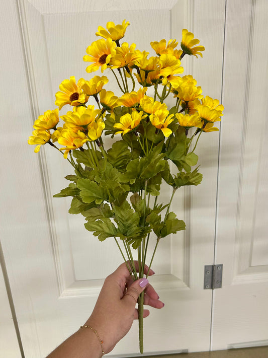 19.5 Inch Yellow Wild Daisy Bush