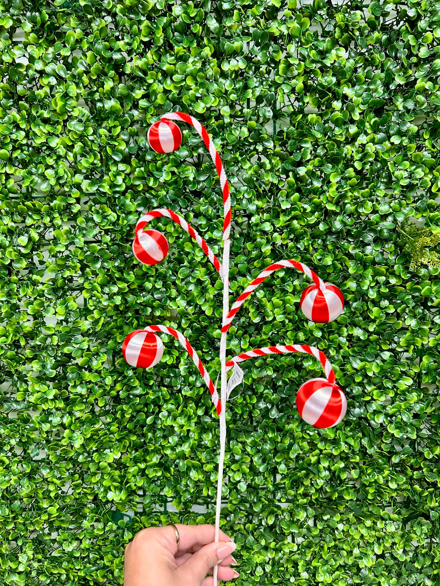 19 Inch Red And White Ball Ornament Spray