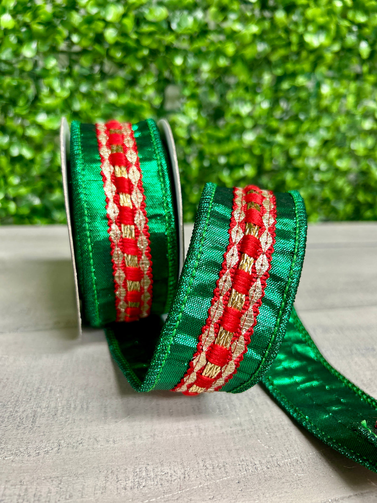 John Mark 1.5 Inch By 5 Yard Red And Green Trim Metallic Dupioni Ribbon