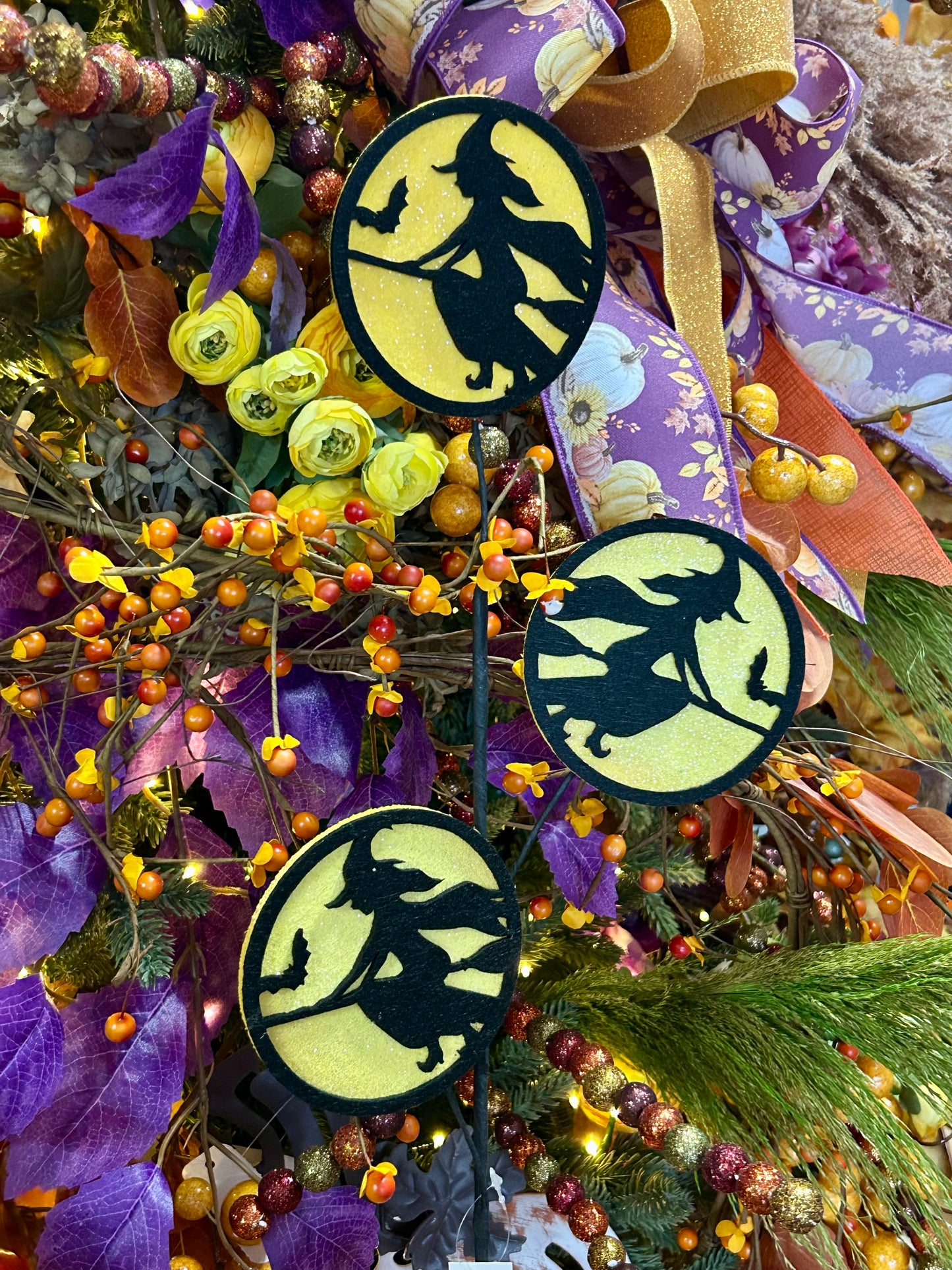 30 Inch Black And Yellow Glitter Felt Flying Witch Spray