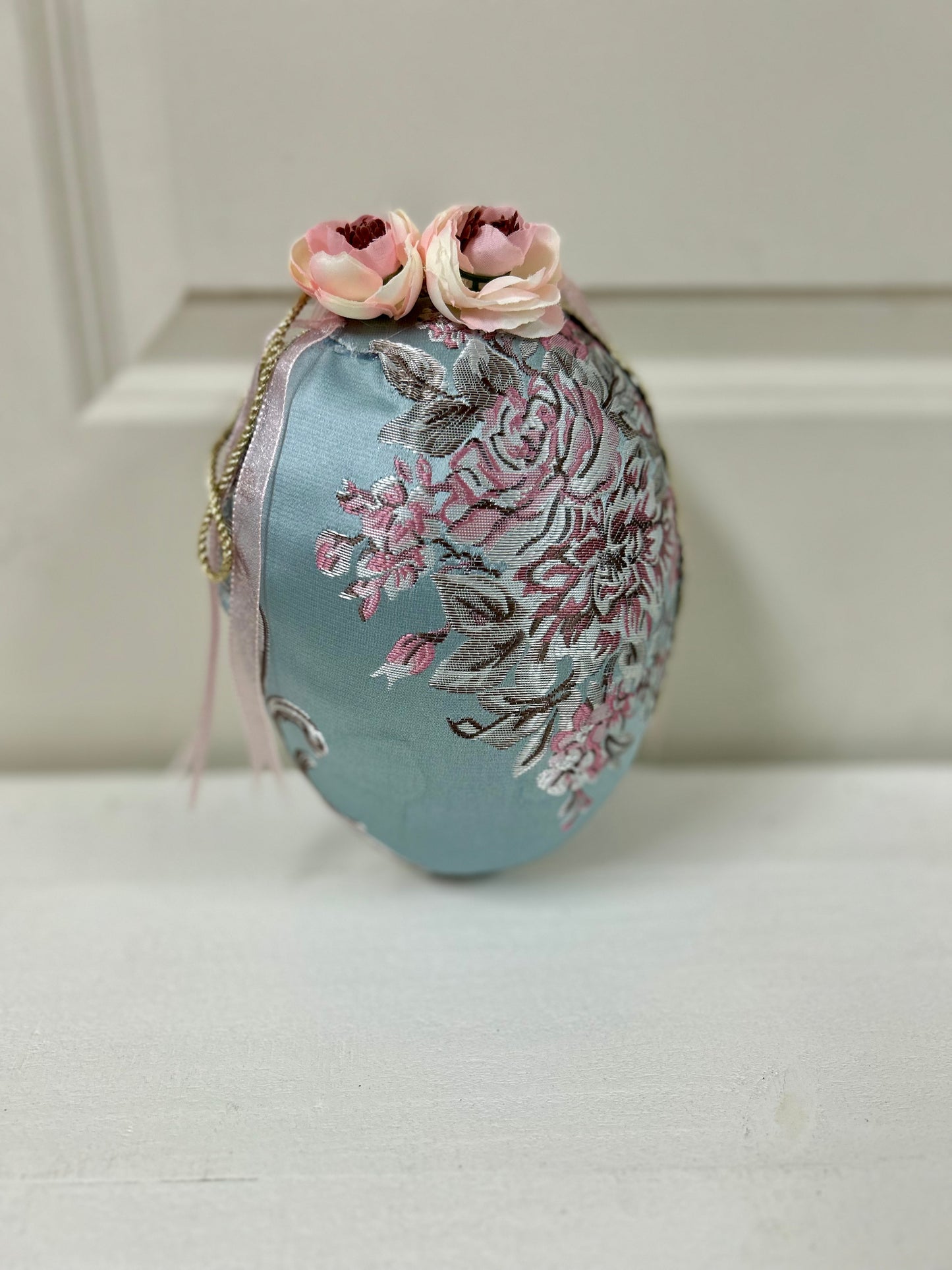 8.25 Inch Paisley And Velvet Easter Egg Two Styles