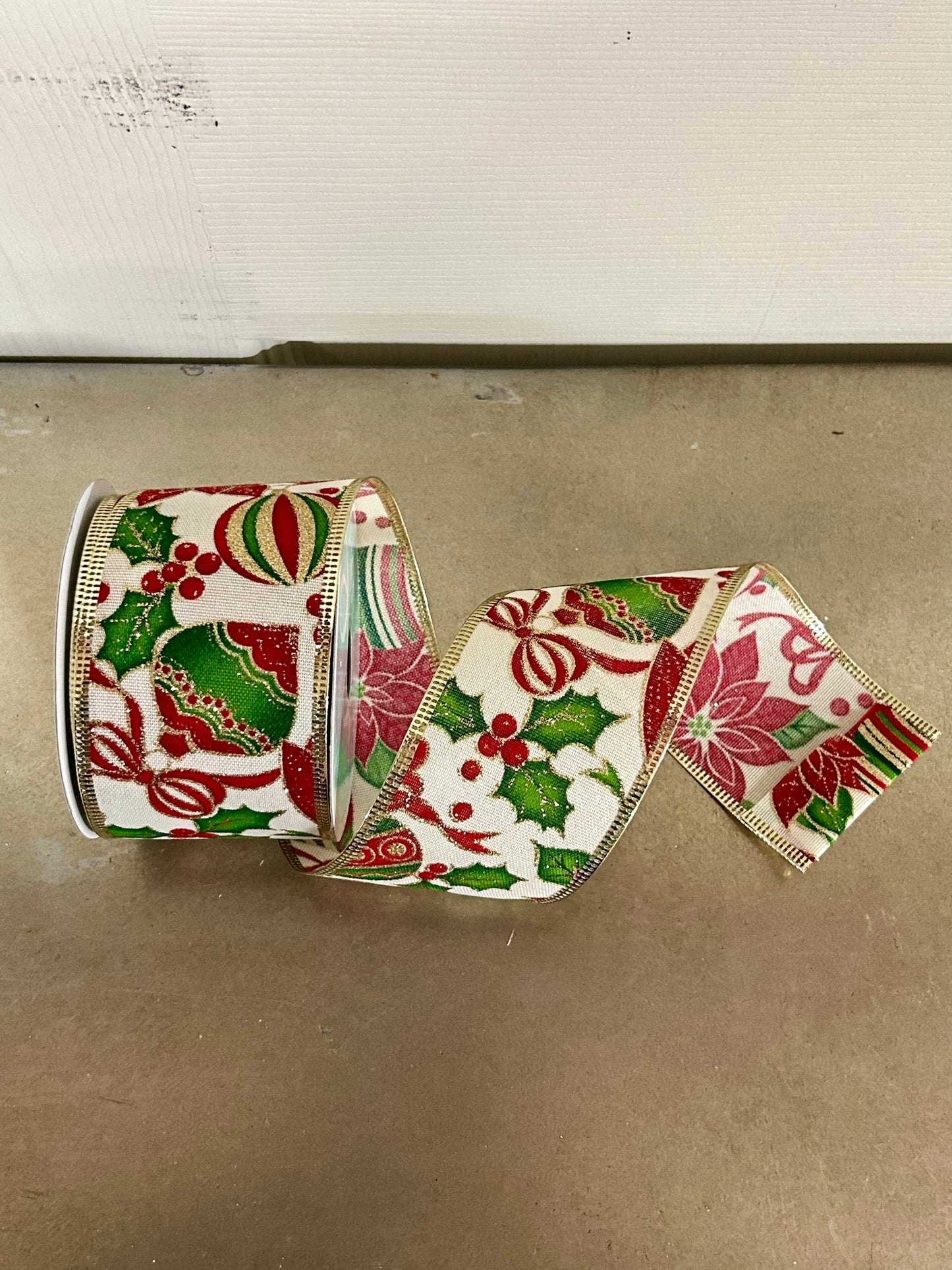 2.5 Inch By 10 Yard Poinsettia And Ornaments Ribbon