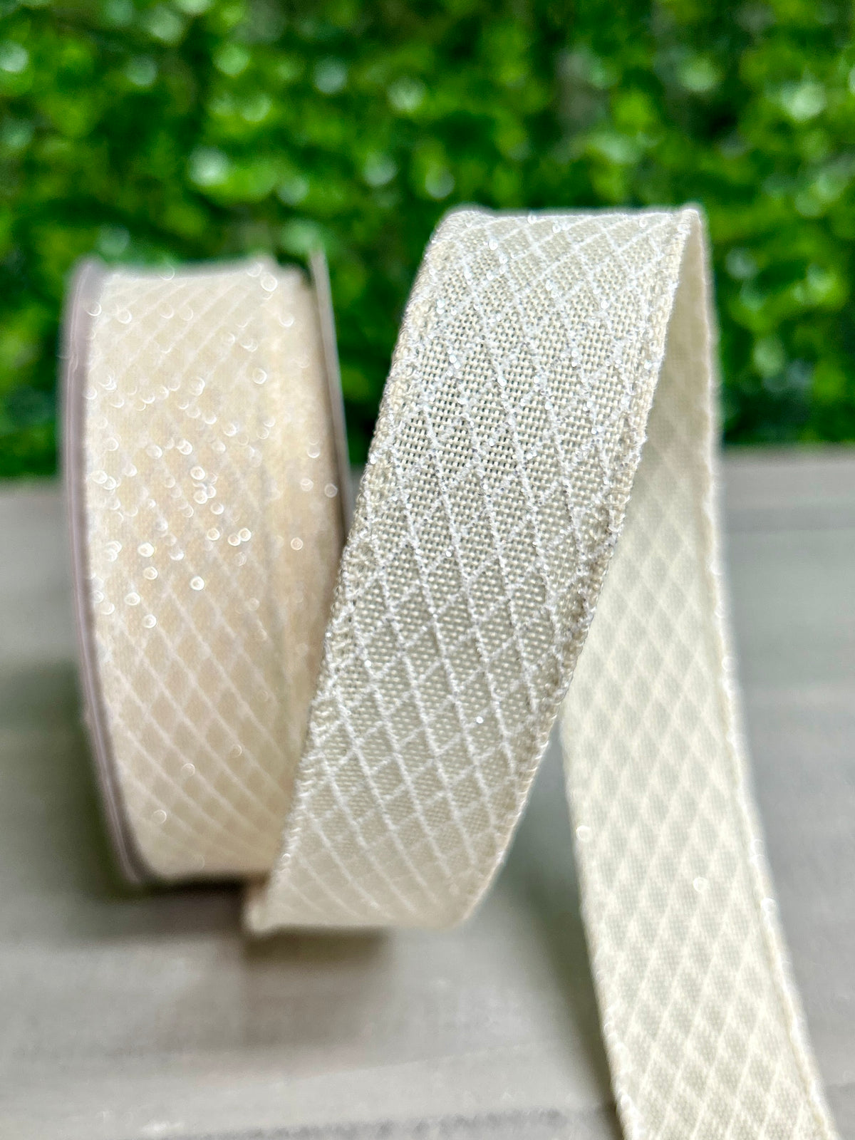 7/8 Inch By 10 Yard Cream And White Mini Harlequin Ribbon