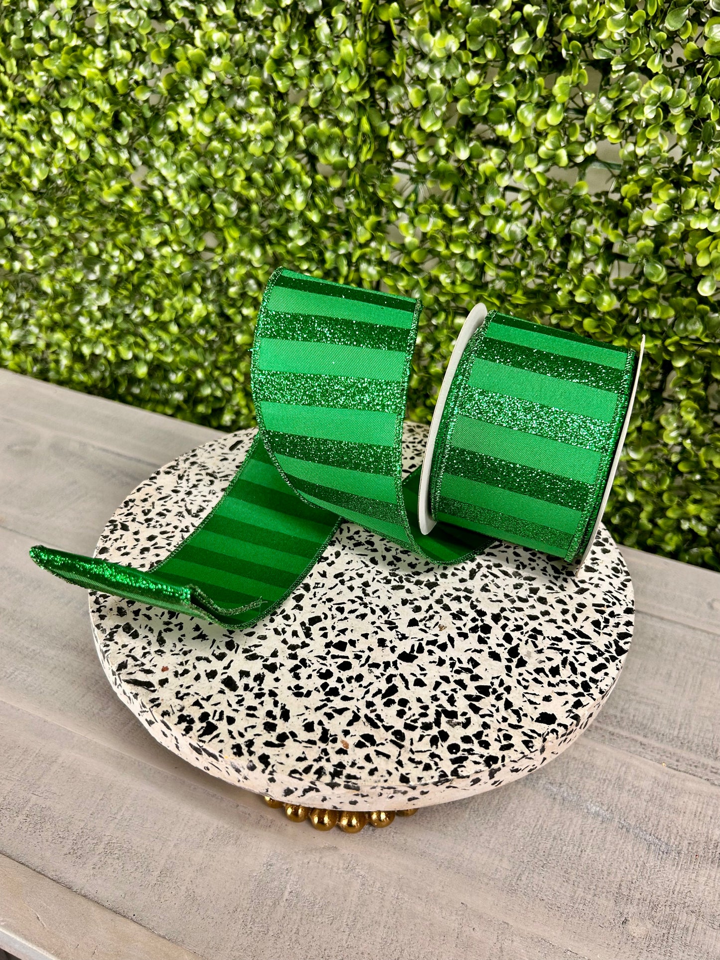 2.5 Inch By 10 Yard Emerald Green Horizontal Glitter Stripes Ribbon